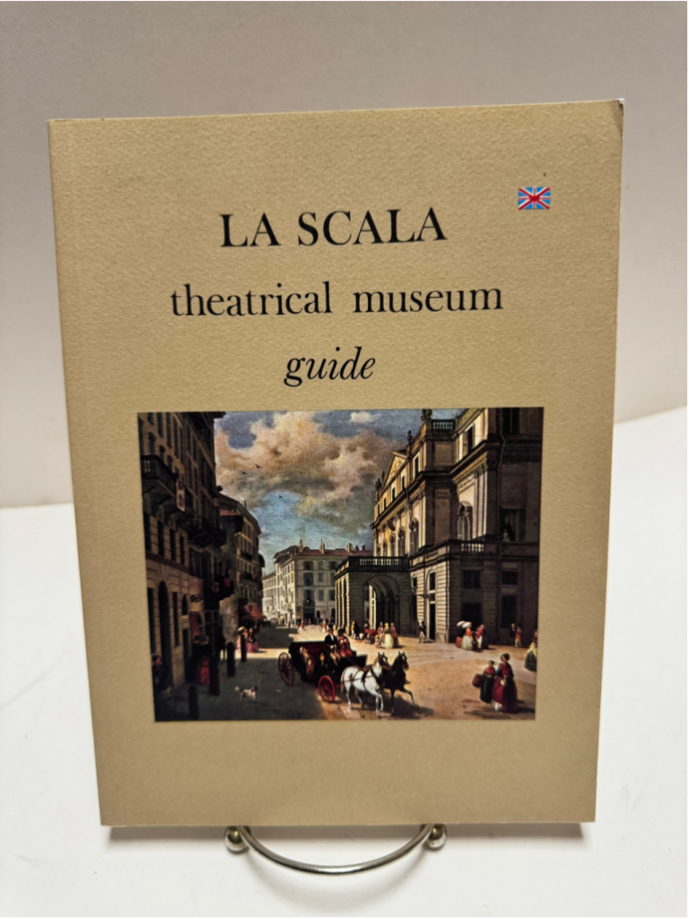 La Scala theatrical museum guide (1996, Paperback)